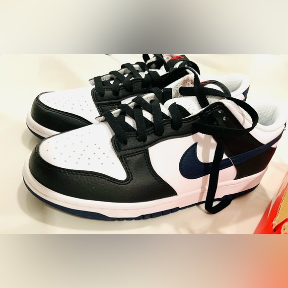 Nike Dunk Low GS 6.5Y Black White Midnight Navy HJ9202-001 New With Box - Picture 4 of 6